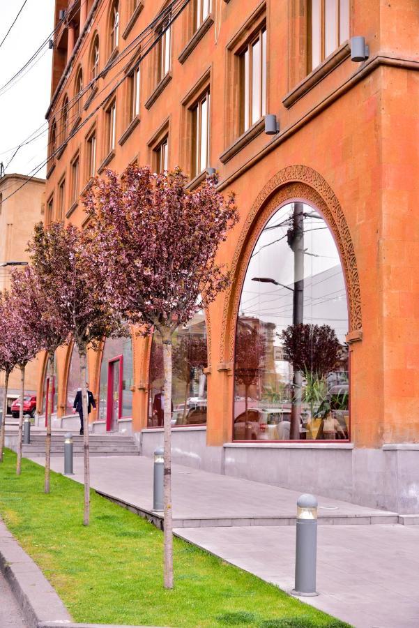 Metropol Hotel Yerevan Exterior photo